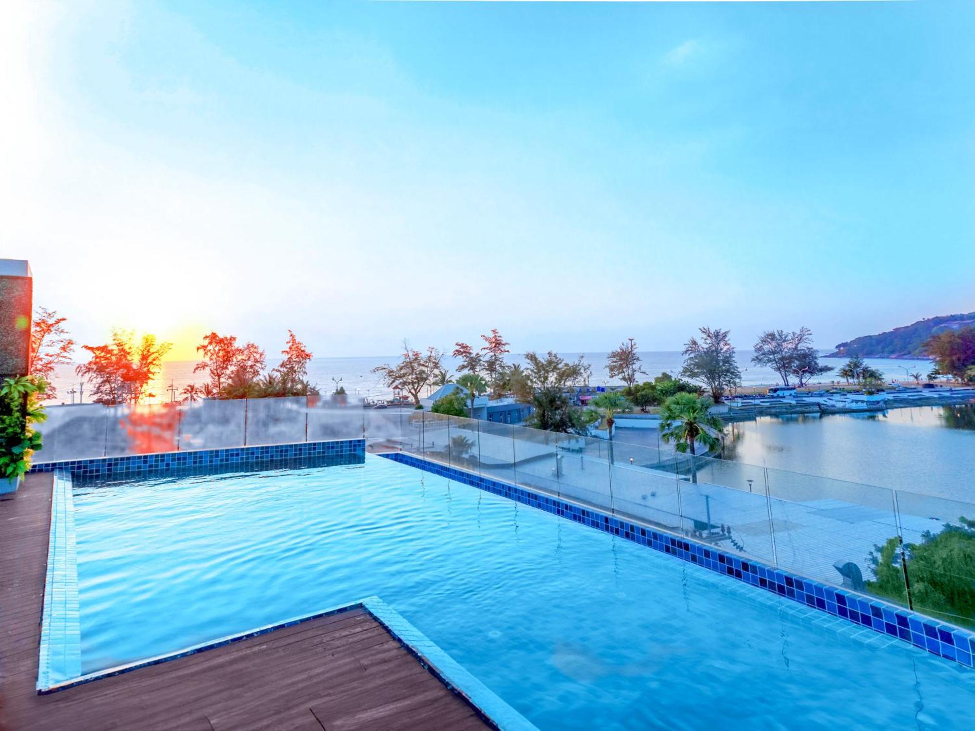 Phoenix Hotel Karon Beach Exterior foto