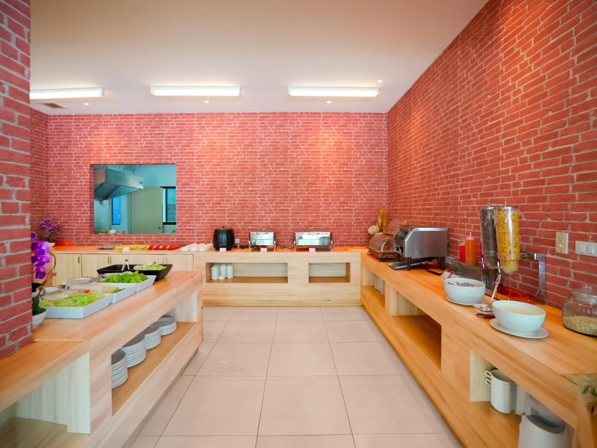 Phoenix Hotel Karon Beach Exterior foto