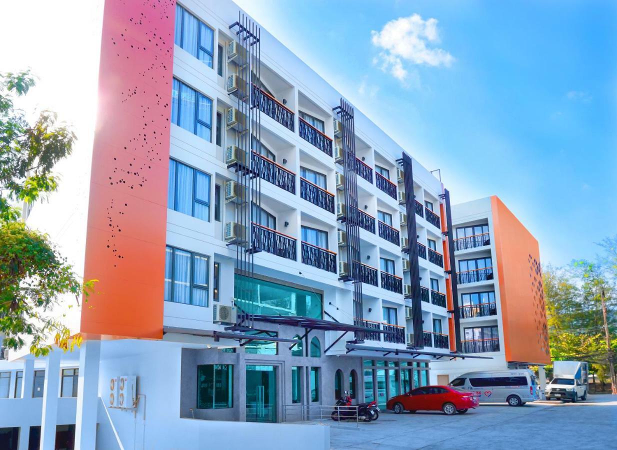 Phoenix Hotel Karon Beach Exterior foto